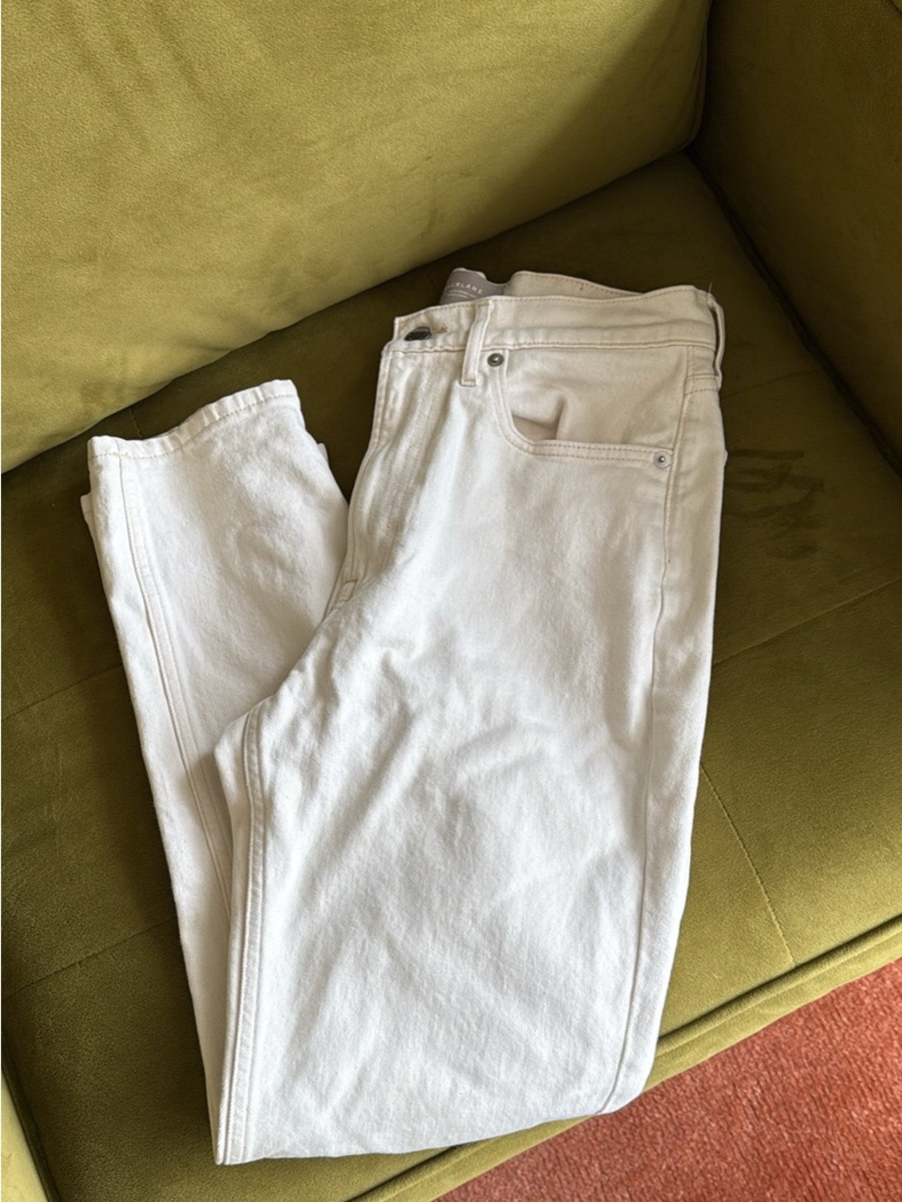 Everlane Women's Straight Leg Jeans in White